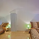Orbanin * Póla